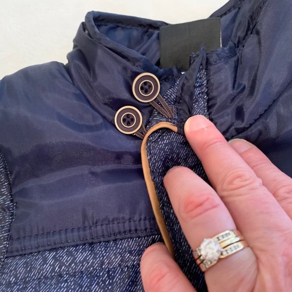 Boys Rock Navy Puffer Vest Size 3T - Picture 3 of 16